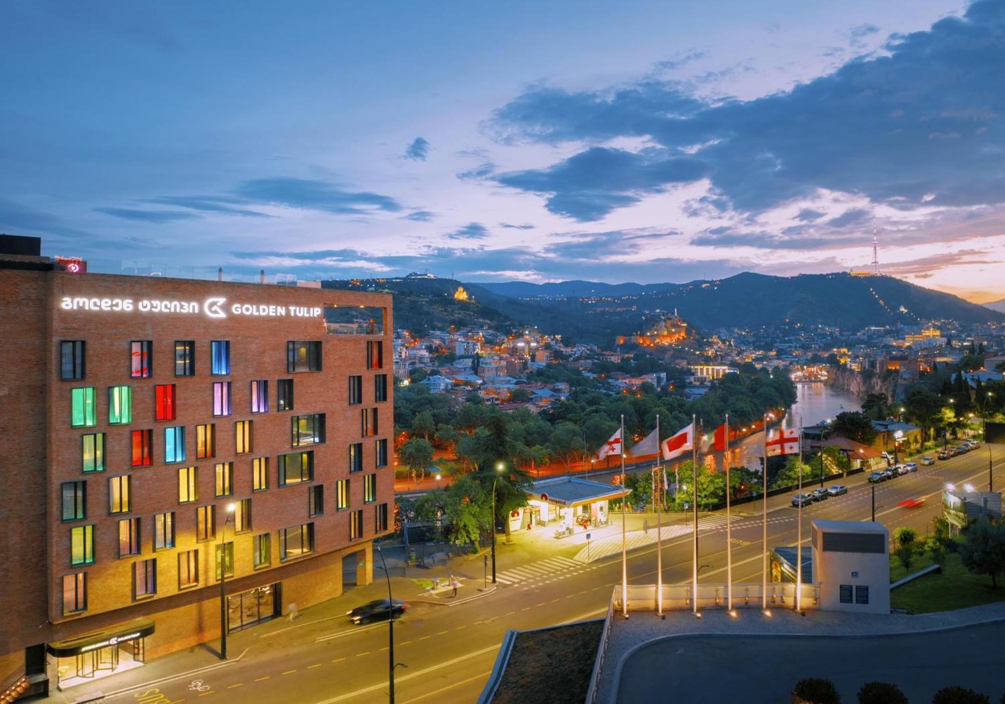 Hotel Golden Tulip Design Tbilisi Exterior foto