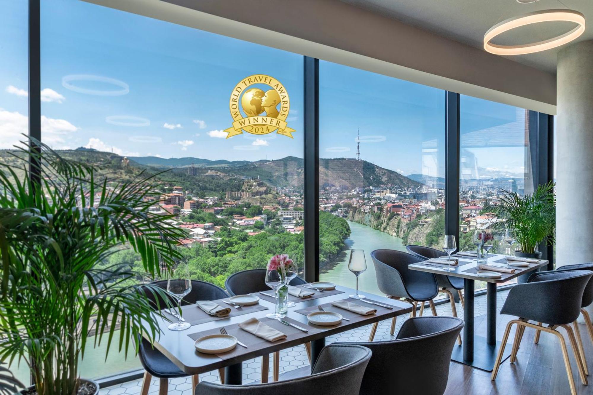 Hotel Golden Tulip Design Tbilisi Exterior foto